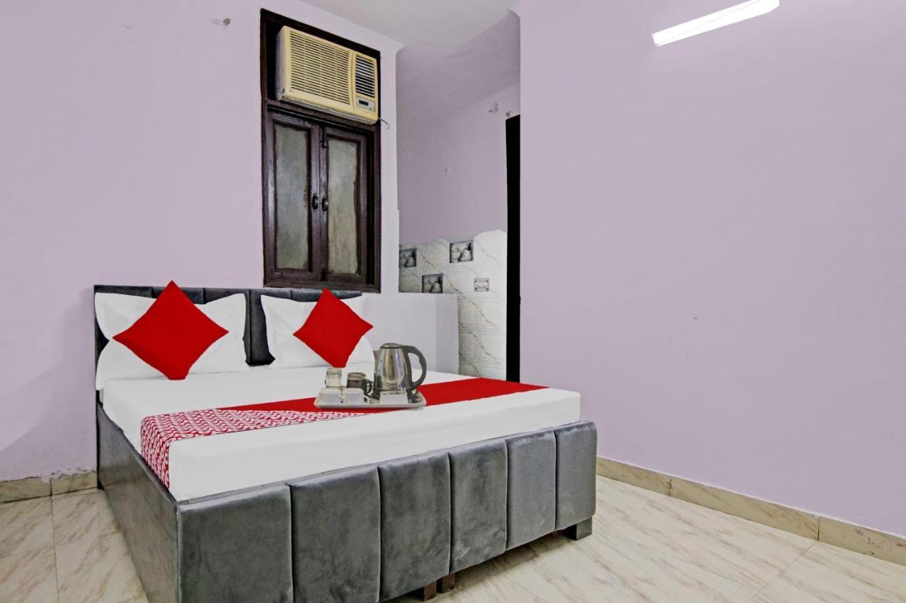 Hotel O Chaudhary Villa Ню Делхи Екстериор снимка