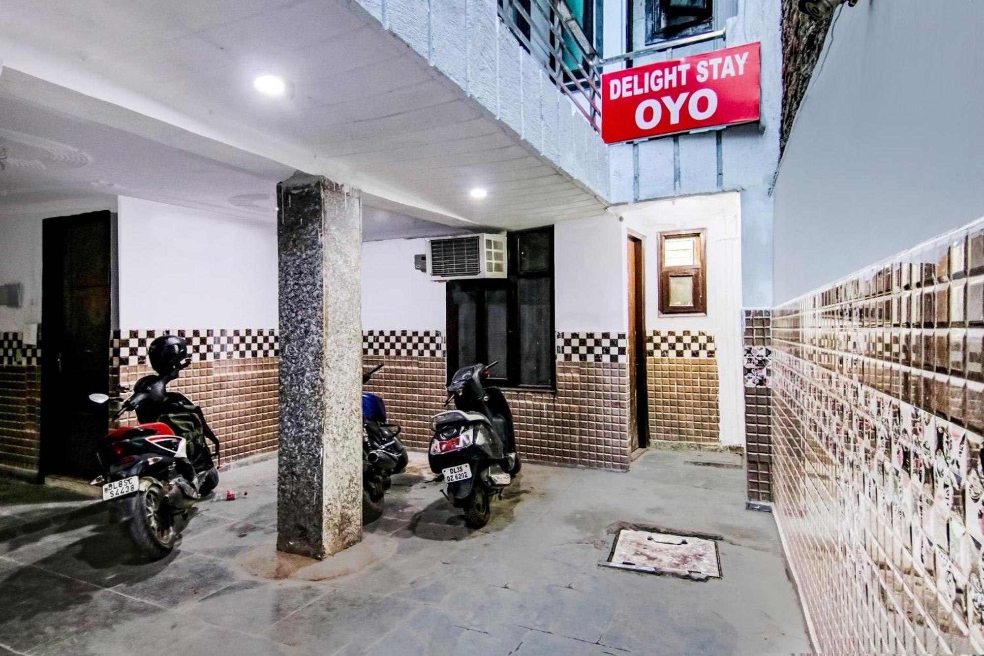 Hotel O Chaudhary Villa Ню Делхи Екстериор снимка